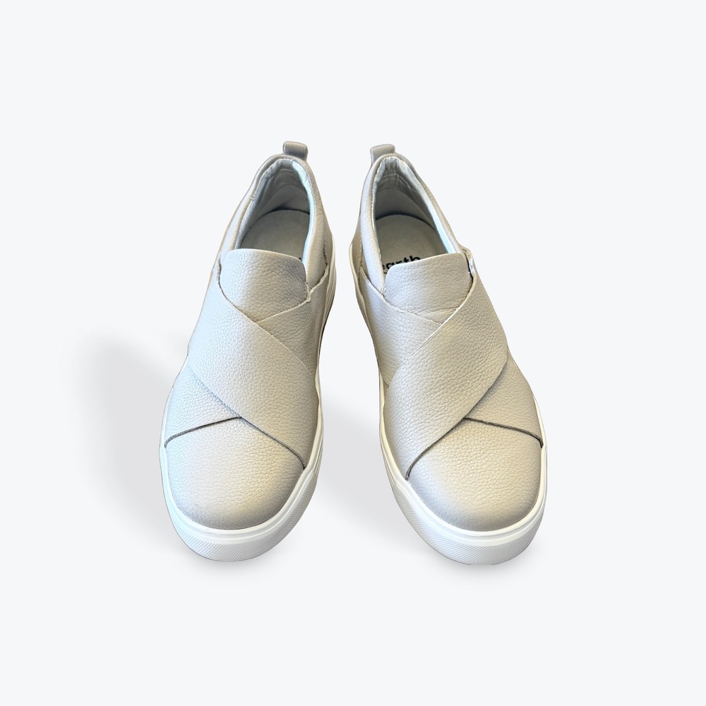 Earth Rosewood Grey Gris Pebbled Leather Crisscross Slip On Sneakers Womens 7M